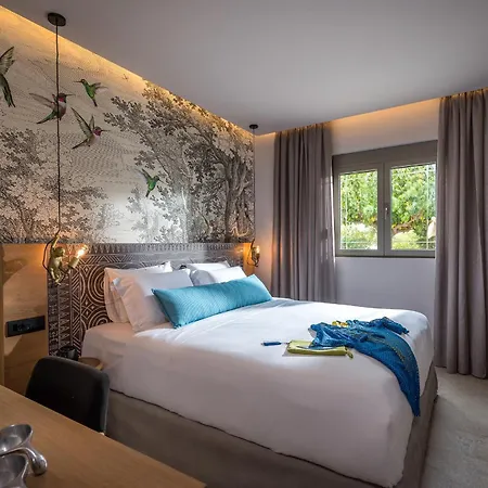 Grace Collection Hotel *