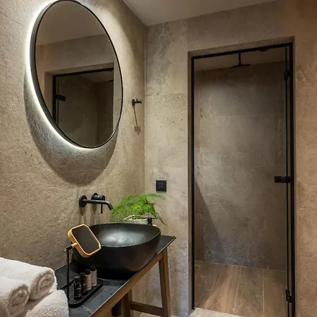 Grace Collection Hotel *